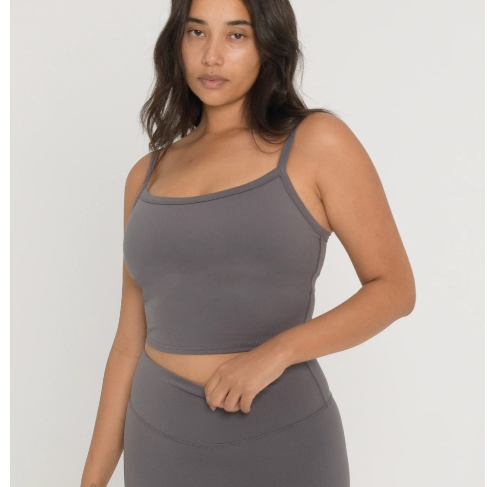 FORM scoop tank
